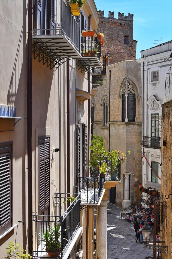 San Basilio'S Home Historical Center Palermo Exteriör bild