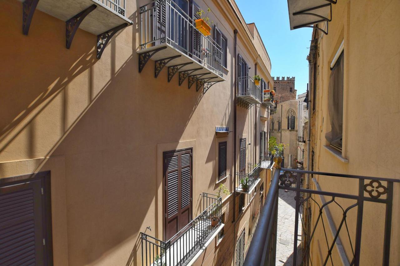 San Basilio'S Home Historical Center Palermo Exteriör bild